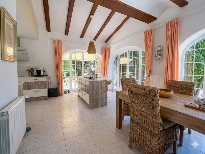 Foto b3d4c0cc-206e-4c2f-a74b-d34e994485d1. Casa amb calefacció piscina a El Montgó Dénia