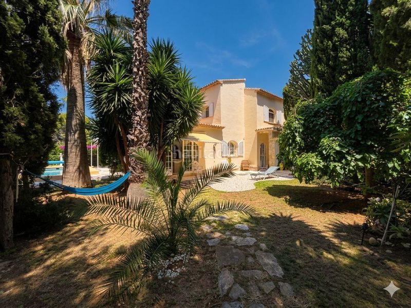 Foto bbb4d4e1-9620-4b35-83ed-75d87b737def. Casa amb calefacció piscina a El Montgó Dénia