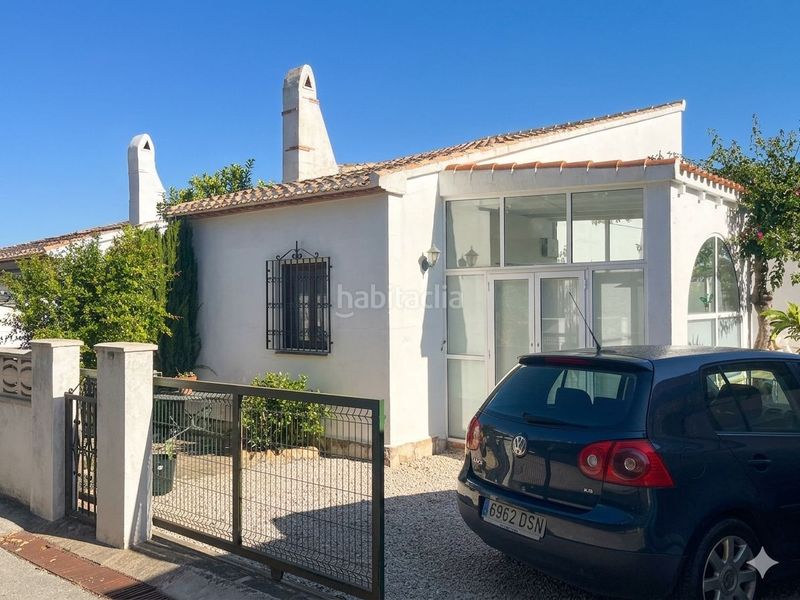 Foto 7f06e7b0-3279-4fc2-bf19-2290012a2008. Casa adossada amb calefacció piscina a Las Rotas / Les Rotes Dénia