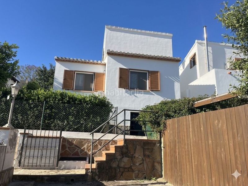 Foto a67f7abd-e5ad-4ec1-8dd0-4cc12e9cc819. Casa adossada amb calefacció piscina a Las Rotas / Les Rotes Dénia