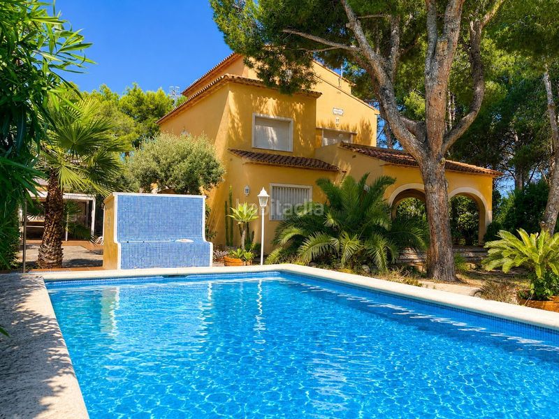 Foto 2f6eea20-5990-45d2-b1af-549e006a4512. Casa amb piscina a Las Rotas / Les Rotes Dénia