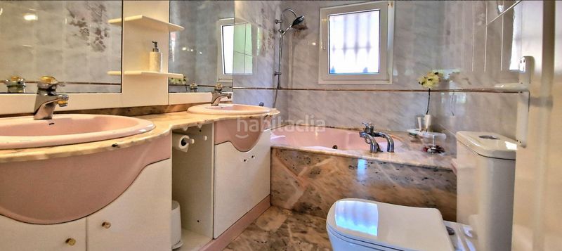 Foto 09fdf40d-efdb-4760-84af-bf4dd3b36efc. Casa amb piscina a El Montgó Dénia