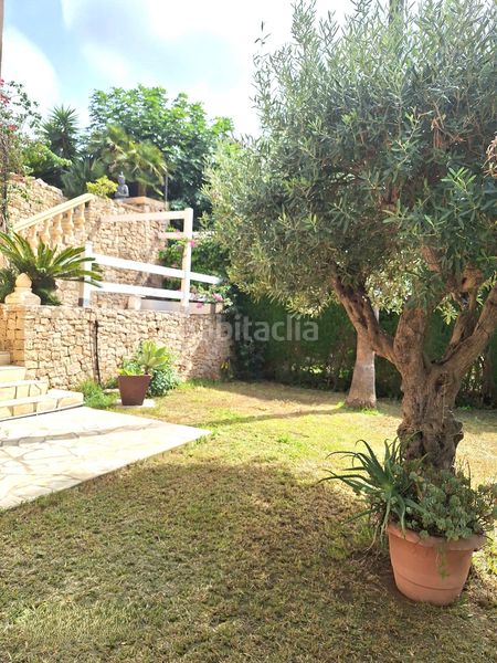 Foto 1d55b18d-b5d1-4ab0-ba9c-6e6bbabba99c. Casa amb piscina a El Montgó Dénia