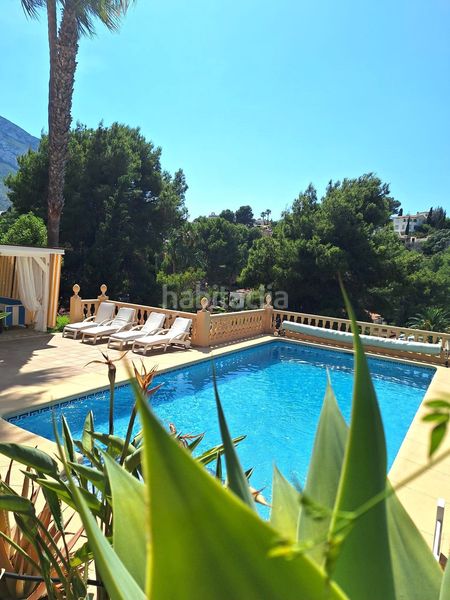 Foto 3a6ffa4a-5bba-42f4-8691-e52818bcaceb. Casa amb piscina a El Montgó Dénia