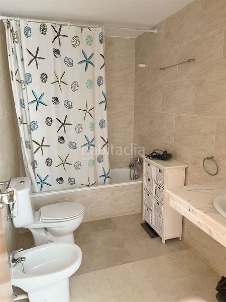 Foto 33d68511-70a2-4738-a381-6d5c225f763c. Apartament amb piscina a Oliva nova Oliva