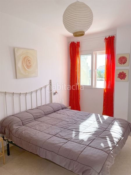 Foto 726d64e9-b0d9-4b37-bcbb-da3a60050d9a. Apartament amb piscina a Oliva nova Oliva
