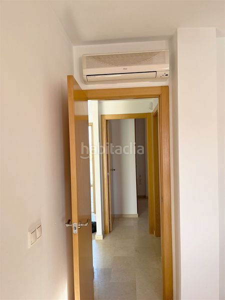 Foto c5ec0a95-2472-49b0-975c-e8008082272a. Apartament amb piscina a Oliva nova Oliva