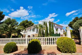 Maison à Moravit-Cap Blanc. Villa en moraira con vistas al mar