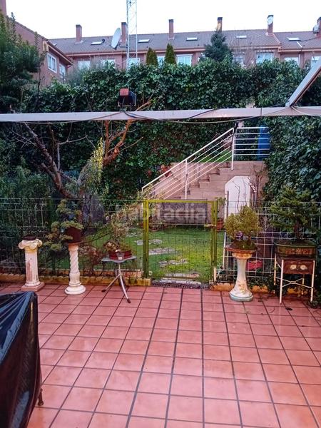 Foto e5034936-a7e7-4a67-ae5b-bf6b6207a9fe. Casa a schiera con riscaldamento parcheggio piscina in Colmenar Viejo