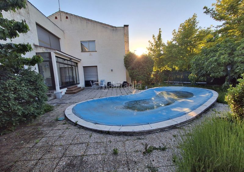 Foto 43090904-a131-4d2b-8039-fb1b6555724f. Xalet amb calefacció aparcament piscina a Fuente Santa Colmenar Viejo