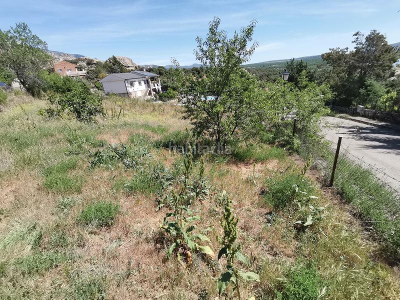 Foto ce53cd4a-9fb4-442d-b7e8-24636c529808. Terrain résidentiel dans Manzanares el Real
