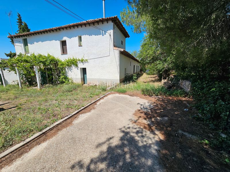 Foto 705d812b-d80e-4c55-b983-4aa5d0cb8a6c. Country house with parking in Torrelaguna