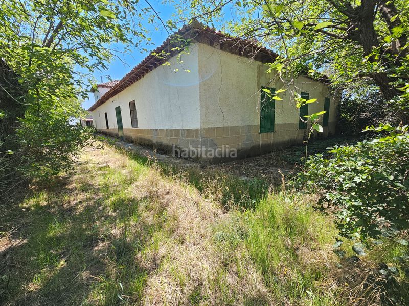 Foto 71557fb5-e0ff-4769-8aed-c801c7aec702. Country house with parking in Torrelaguna