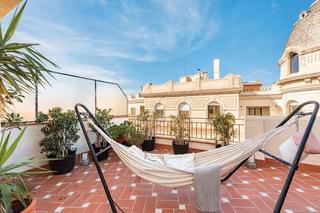Lloguer Pis  Carrer de sant elies. Vivienda atractiva con gran personalidad