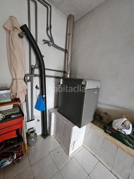 Foto 412121fc-b6c3-4d8f-8f38-6407400ebd40. Xalet amb xemeneia calefacció aparcament piscina a Cabanillas de la Sierra