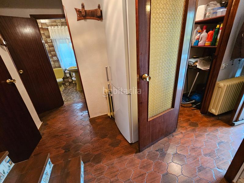 Foto 77d1cf36-5980-46e4-98cb-9f9cc97b273f. Xalet amb xemeneia calefacció aparcament piscina a Cabanillas de la Sierra