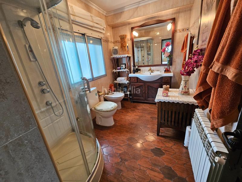 Foto 7d03b19f-432d-4c67-8d9b-3a05216a989a. Xalet amb xemeneia calefacció aparcament piscina a Cabanillas de la Sierra