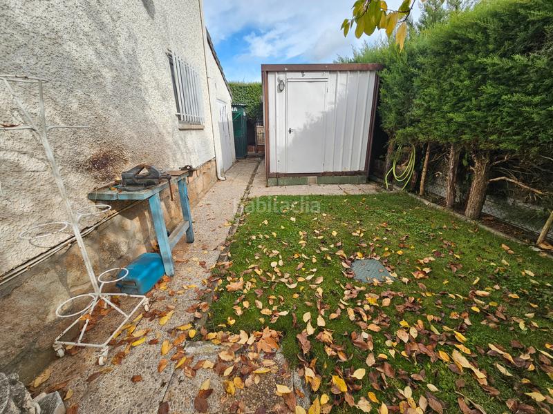 Foto c2759368-b8f2-40b1-ad08-67c0aa6697f3. Xalet amb xemeneia calefacció aparcament piscina a Cabanillas de la Sierra