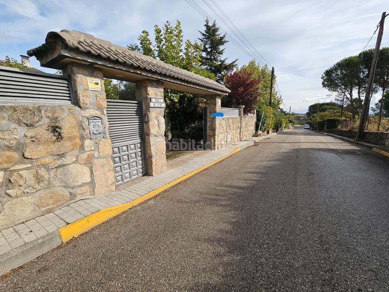 Foto d5fa40f4-822e-462e-9677-9f1edc560c84. Xalet amb xemeneia calefacció aparcament piscina a Cabanillas de la Sierra