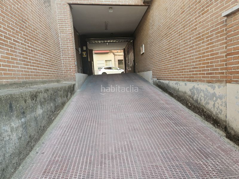 Foto 600ce23f-7f50-4cb6-a146-86f482ad6b5e. Aparcament cotxe a calle de las azucenas 32 a Valdeacederas Madrid