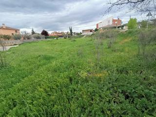 Residential Plot in Torrelaguna. Estupendo terreno, segregable en parcelas de 300 m2, muy cerca d