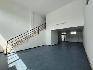 Lloguer Oficina a Carrer de la ciutat 23. Oficina o local en la zona comercial de fuente del jarro