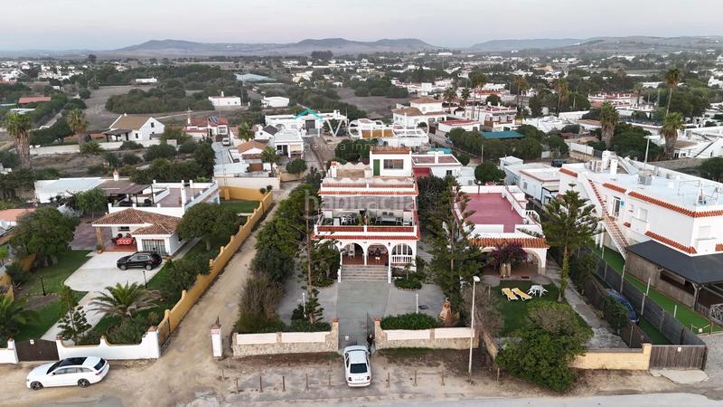 Foto 581ccfd5-6e08-44fe-9be5-9da3ce0e396e. Chalet in El Palmar Vejer de la Frontera