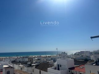 Chalet in Conil. Edificio en el casco histórico de conil