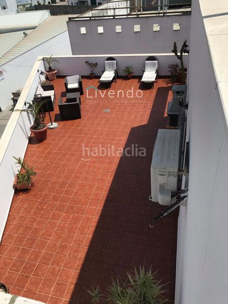 Foto e99e6b35-9e28-40e2-bf95-c34e87d860c3. Pis amb piscina a Barbate Barbate