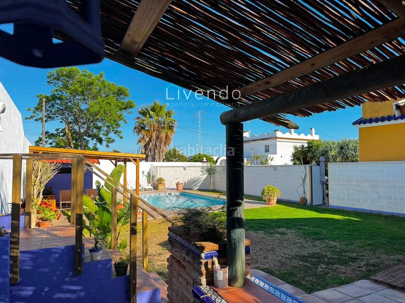 Foto 569a83ac-7ef5-40ba-a548-c8a682475e32. Xalet amb aparcament piscina a Conil Conil de la Frontera