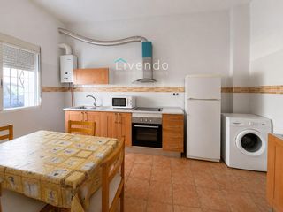 Xalet  Islas baleares o cristo de medina celi 9. Vive o invierte amplia vivienda con azotea privada en pleno cent