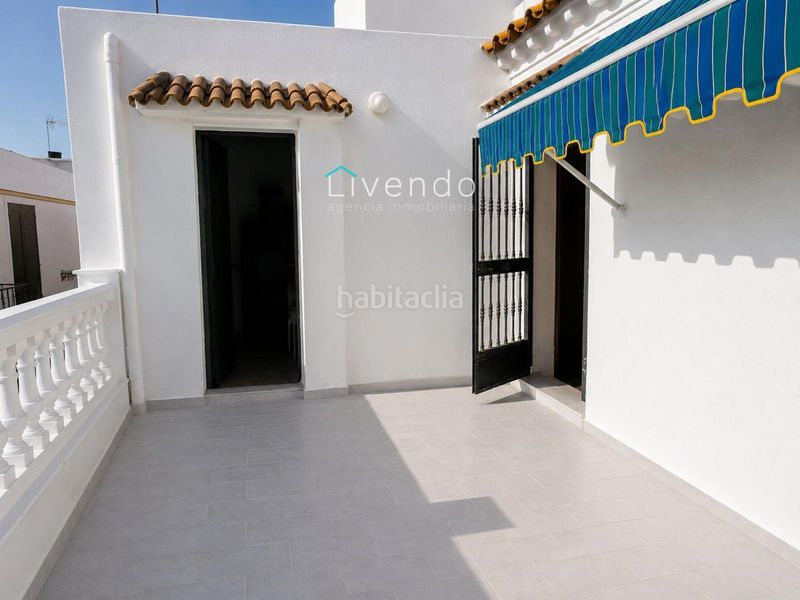 Foto 454599e3-1d6e-444a-9b9e-8763a6dcb3d1. Casa  independiente de dos plantas en Barbate Barbate
