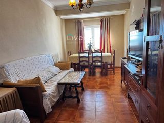 Appartement à Conil. Piso de 3 dormitorios en avenida principal de conil