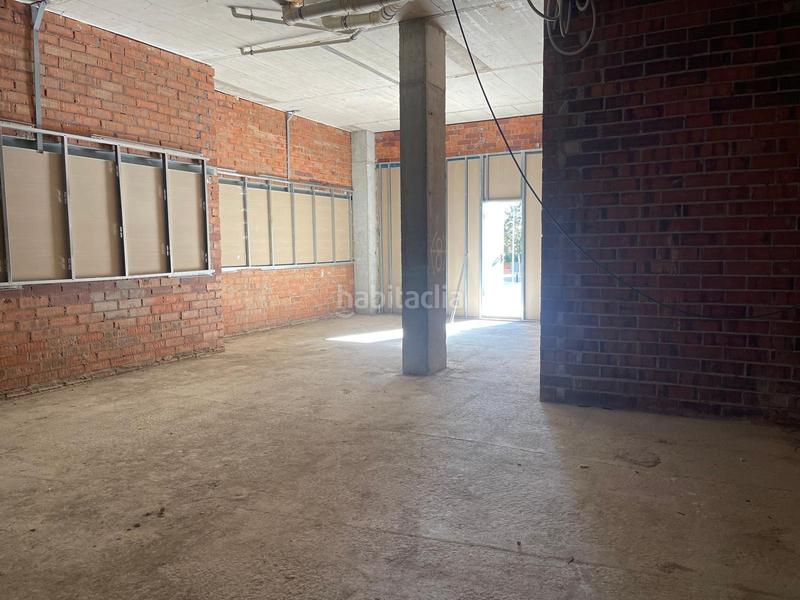 Foto 68844a0c-3c8b-43bf-8e24-e82690926665. Lloguer local comercial a Martorell