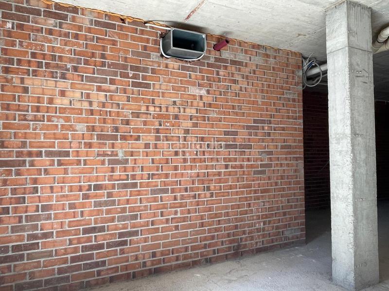 Foto c1a775ef-69d6-4069-a461-a62a7dde17e8. Location local commercial dans Martorell