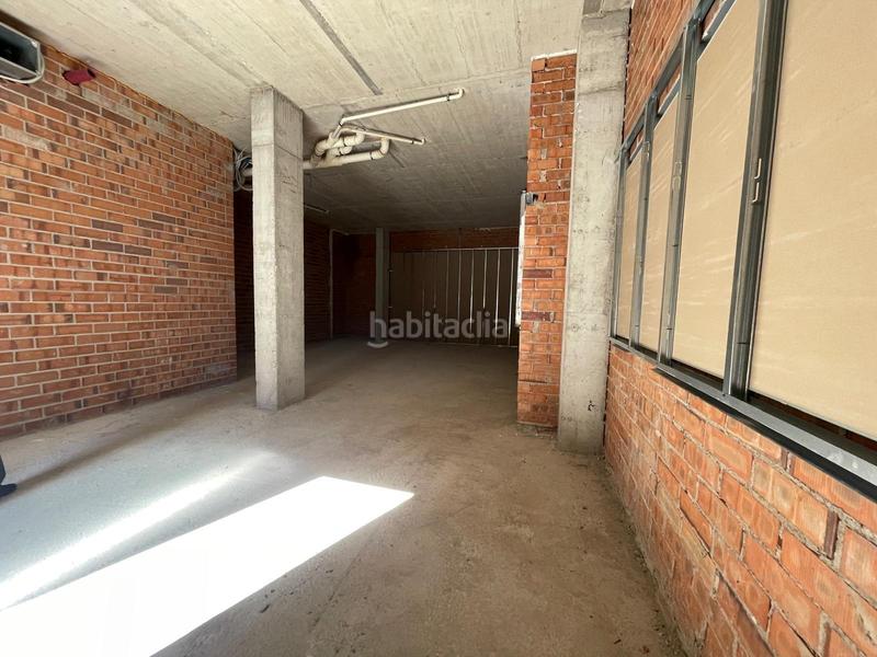 Foto f3bbd7d6-dc9d-47be-bf95-c9d51bdf0aeb. Location local commercial dans Martorell