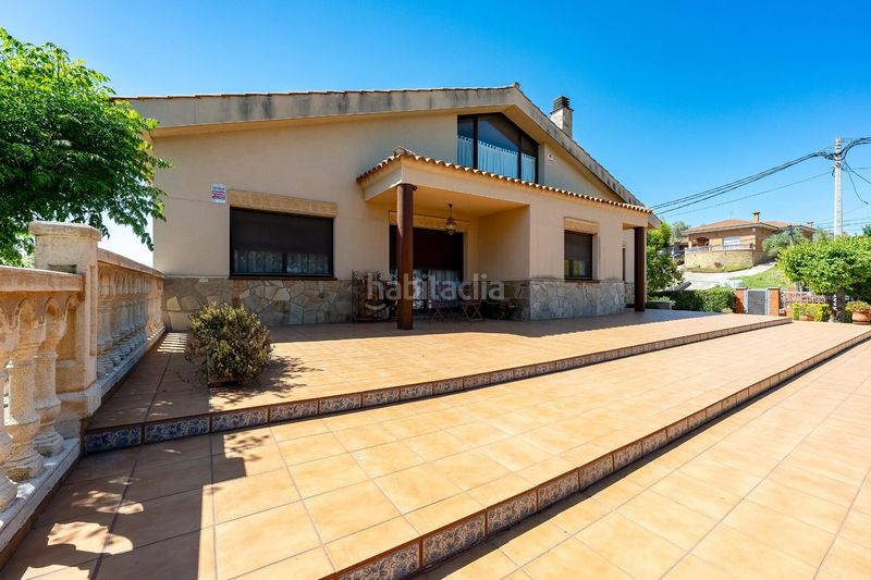 Foto ed3fa22c-8d44-465b-972c-fa223bda8faf. Xalet amb aparcament piscina a Castellbisbal