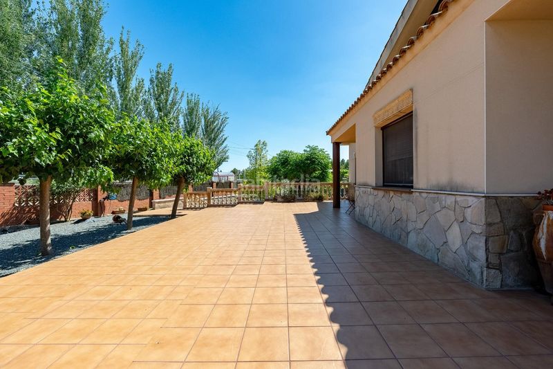 Foto ef698898-50b7-4c7e-8b7d-c893b68fbb79. Xalet amb aparcament piscina a Castellbisbal