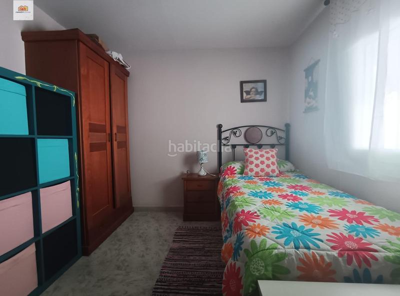 Foto b807e897-6849-4e3b-b615-2b9b9b1ff63f. Pis a La Banda - Campo de Fútbol Chiclana de la Frontera