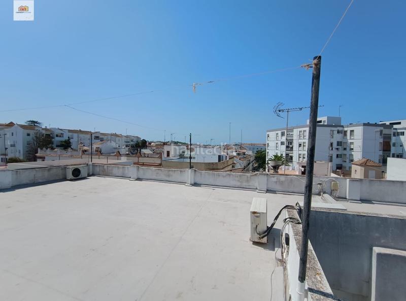 Foto f0a4ceeb-1073-4dfc-b1ef-2fbc21043783. Pis a La Banda - Campo de Fútbol Chiclana de la Frontera