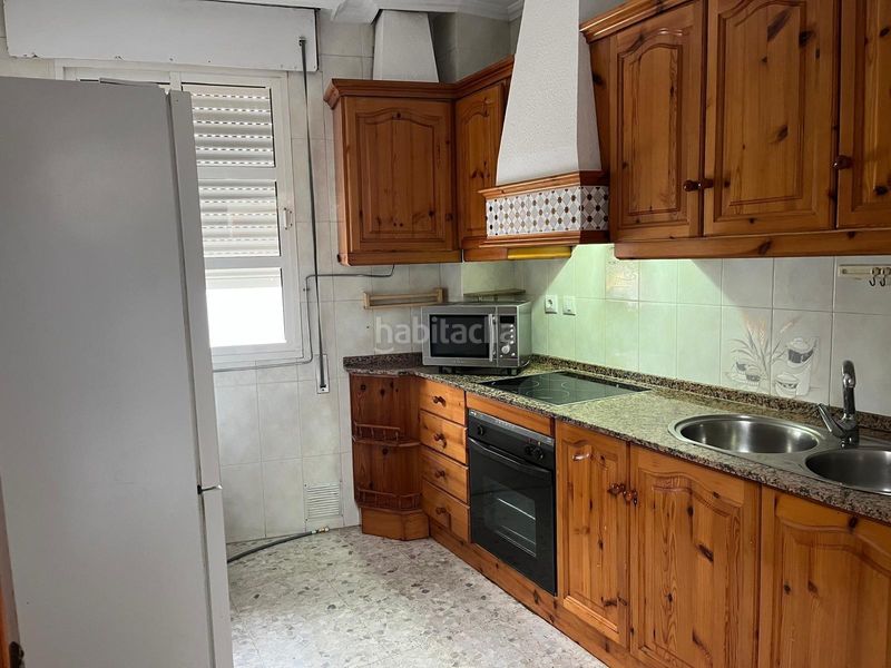 Foto ff6565d1-2738-4f4e-9246-68d747195981. Casa amb aparcament a La Banda - Campo de Fútbol Chiclana de la Frontera