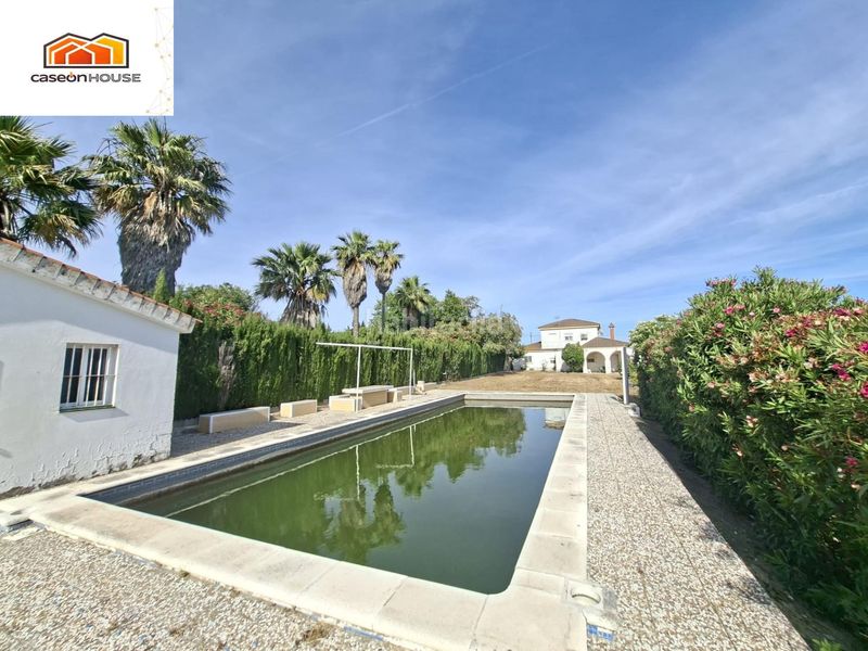 Foto ee6d3022-76b3-4cd8-9e37-2cb49f0bbd12. Xalet amb aparcament piscina a Los Franceses - La Vega Chiclana de la Frontera