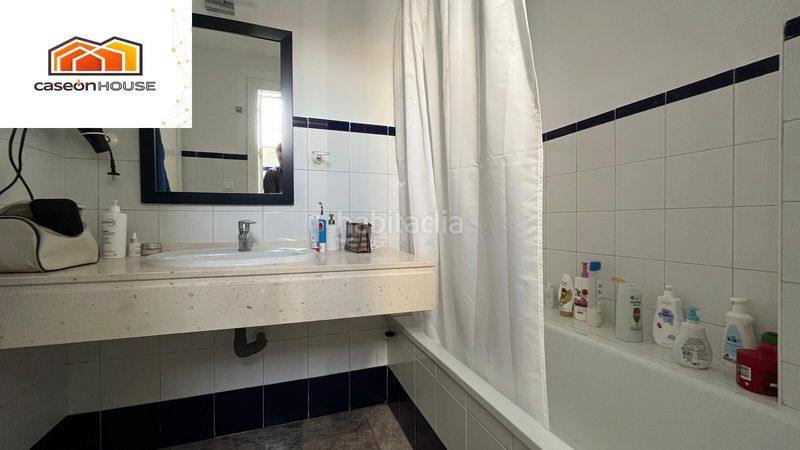 Foto 0edefd1a-1de8-4943-a6f9-88a5533ea640. Apartament amb aparcament piscina a Novo Sancti Petri Chiclana de la Frontera