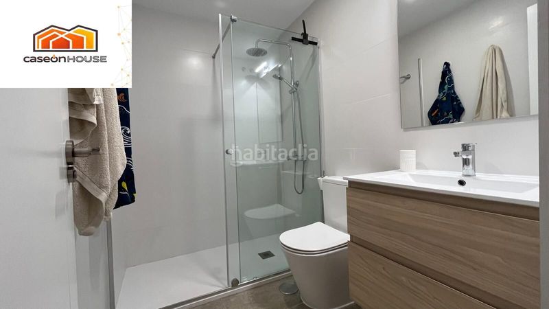 Foto 57154889-983a-4cf8-9e2f-705aaac55875. Apartament amb aparcament piscina a Novo Sancti Petri Chiclana de la Frontera