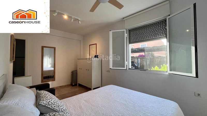 Foto 5a1b7f39-b1ae-48c4-b47f-7dc58a23ad86. Apartament amb aparcament piscina a Novo Sancti Petri Chiclana de la Frontera