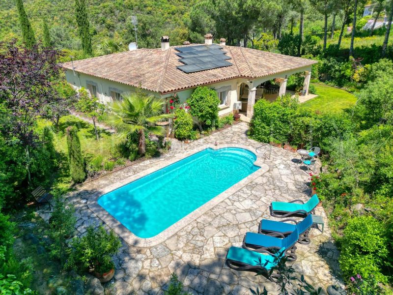 Foto 3f6bb456-3899-4882-9d7f-f84f687c3c52. Casa amb aparcament a Urbanitzacions del Nord Santa Cristina d´Aro