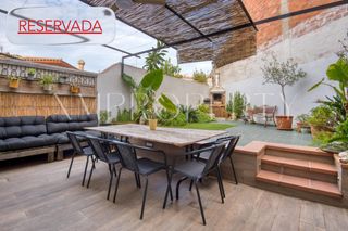 Casa adossada  Calle st miquel. Casa adosada con jardín y terrazas, a un paso del mar