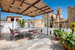 Rent Country house  Avinguda de platja d'aro. Chalet rústico con jardín, terraza panorámica y garaje a minutos