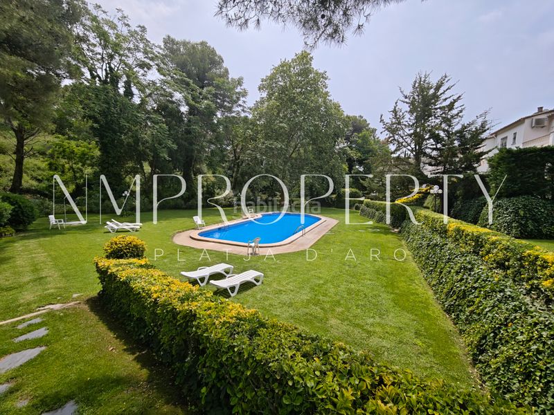 Foto 35c2c4a8-6a7b-4055-a676-b0cde89f32fb. Casa adossada amb xemeneia calefacció aparcament piscina a Platja d´Aro
