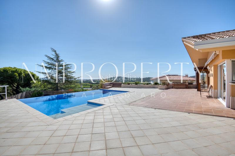 Foto 809213eb-447b-4f85-a8dc-2153f2ea6455. Chalet villa con piscina infinity y espectaculares vistas al mar a 5 minutos de platja d’aro en Platja d´Aro